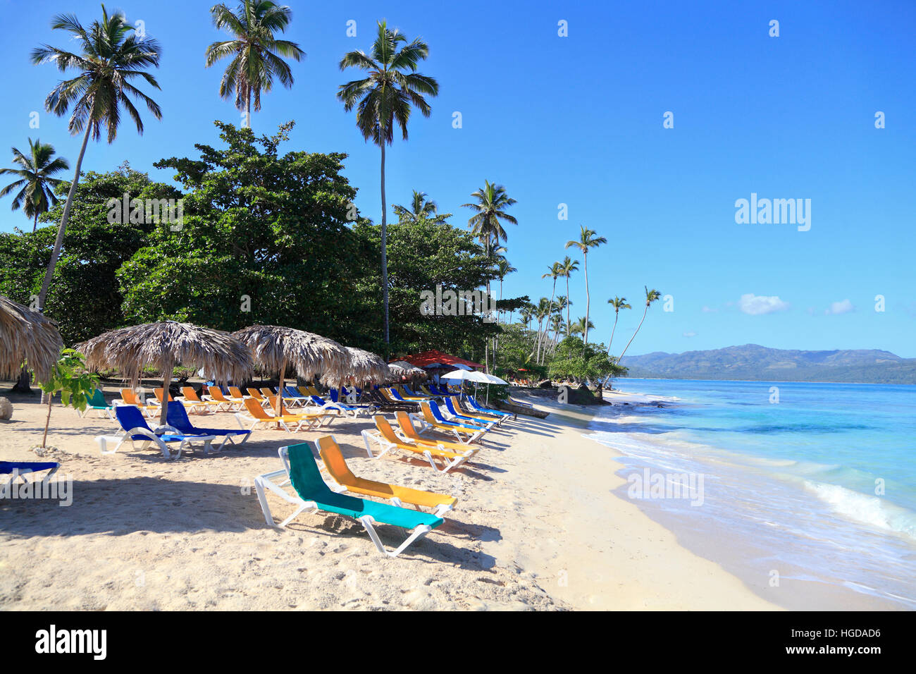 La Playta, bella spiaggia tropicale con sabbia bianca vicino a las Galeras village, Repubblica Dominicana Foto Stock