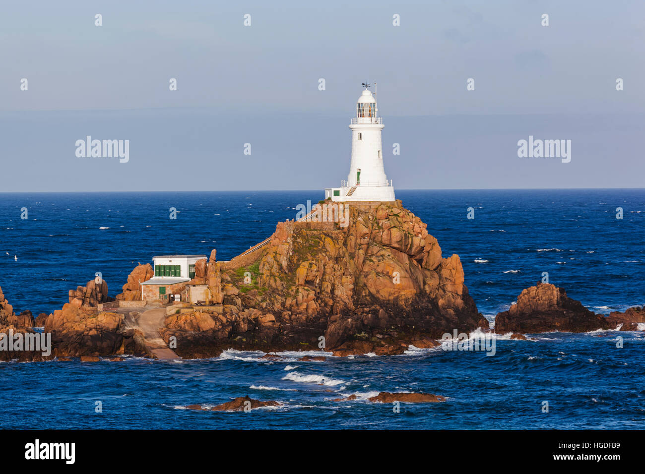 Regno Unito, Isole del Canale, Jersey, Corbiere Lighthouse Foto Stock