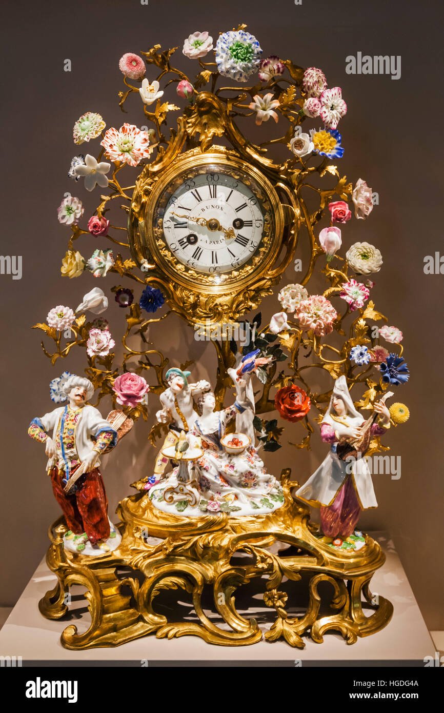 In Germania, in Baviera, Monaco di Baviera, Museo Nazionale Bavarese, storico orologio fabbricato da Johann Martin Arzt a Monaco di Baviera datata 1775 Foto Stock