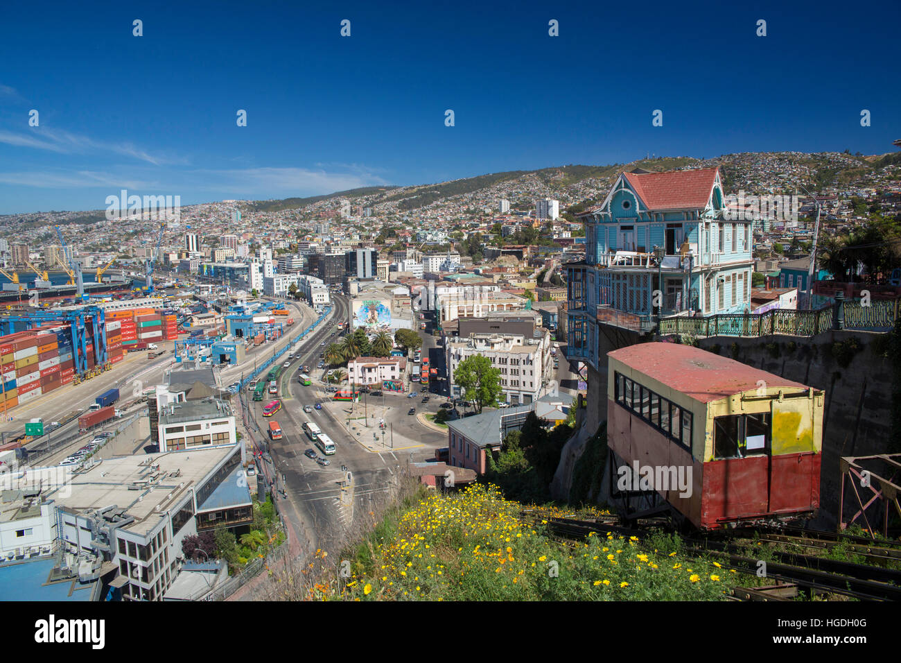 La funicolare nella città di Valparaiso Foto Stock
