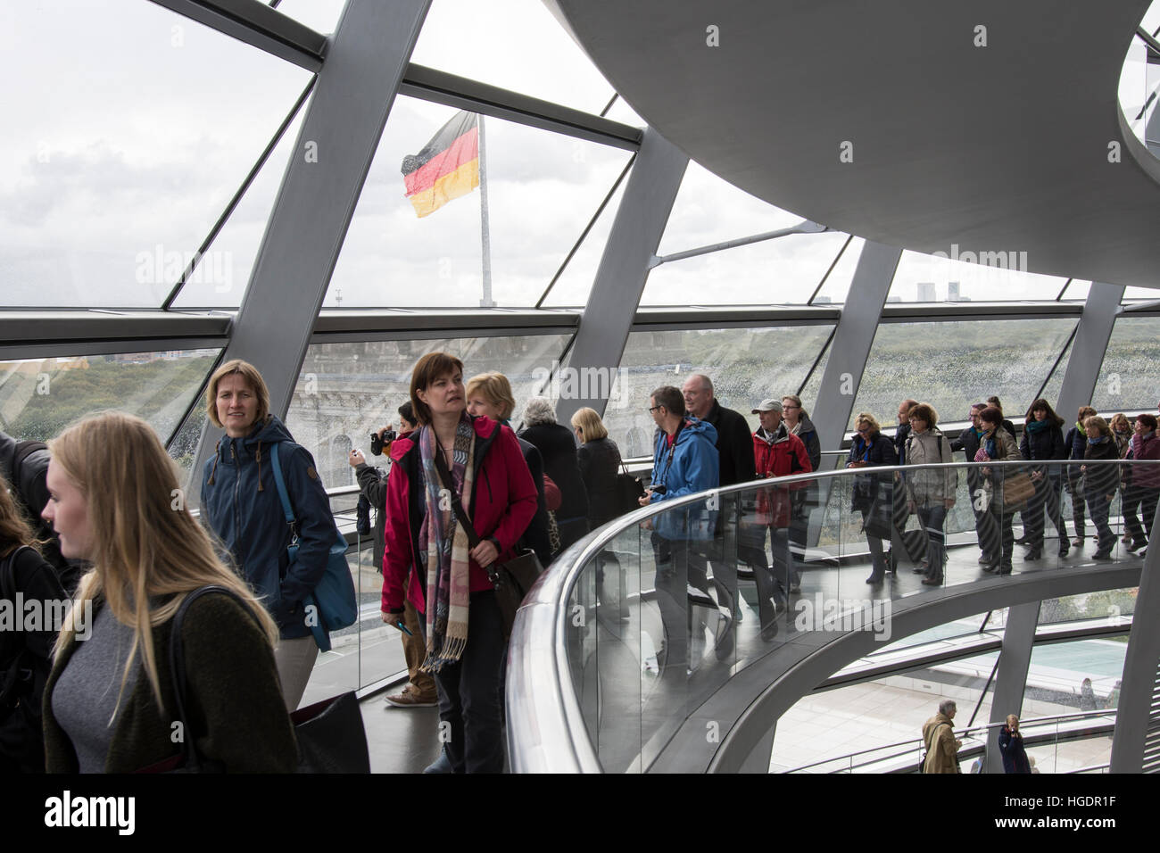 La cupola del Reichstag a Berlino Foto Stock