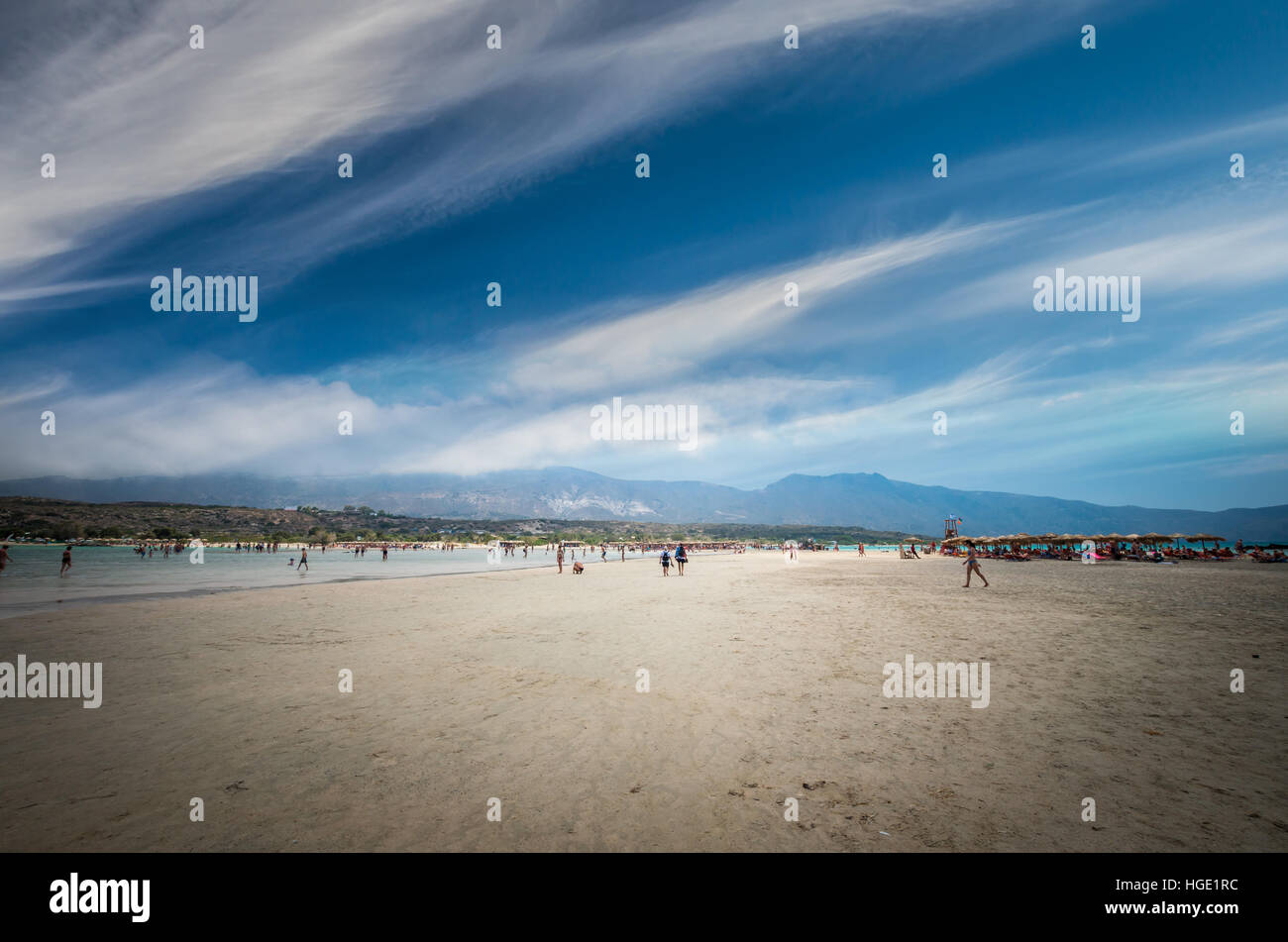 Elafonissi Laguna, Creta, Grecia. Elafonisi beach è una delle spiagge più belle d'Europa. Ci sono rosa e sabbia nera. Foto Stock