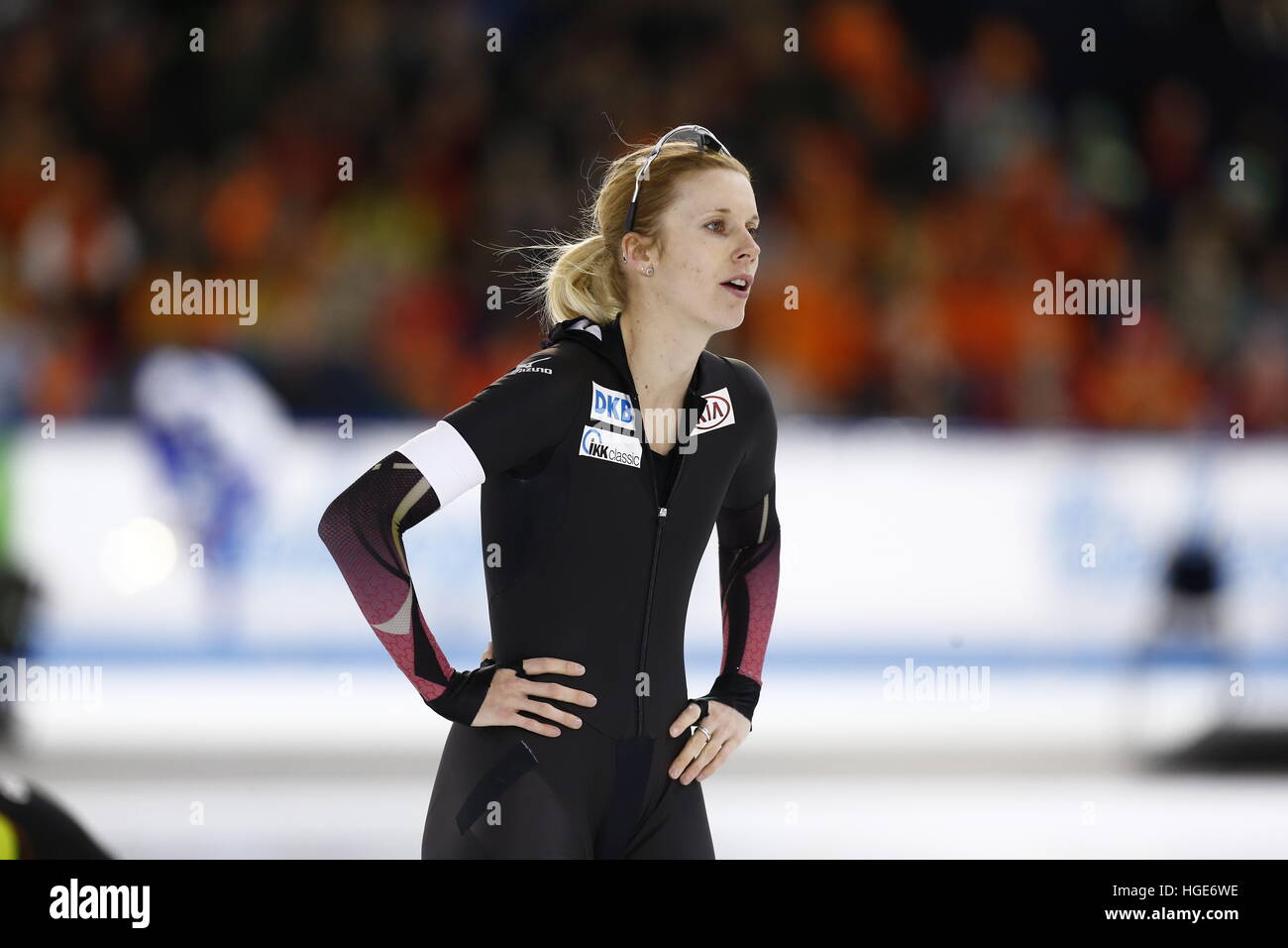 Velocità tedesco skater Roxanne Dufter in azione durante la donna sprint/multi evento presso il pattinaggio di velocità Campionati Europei a Thialf Ice Rink di Heerenveen, Paesi Bassi, 08 gennaio 2017. Foto: Vincent Jannink/Vincent Jannink/dpa Foto Stock