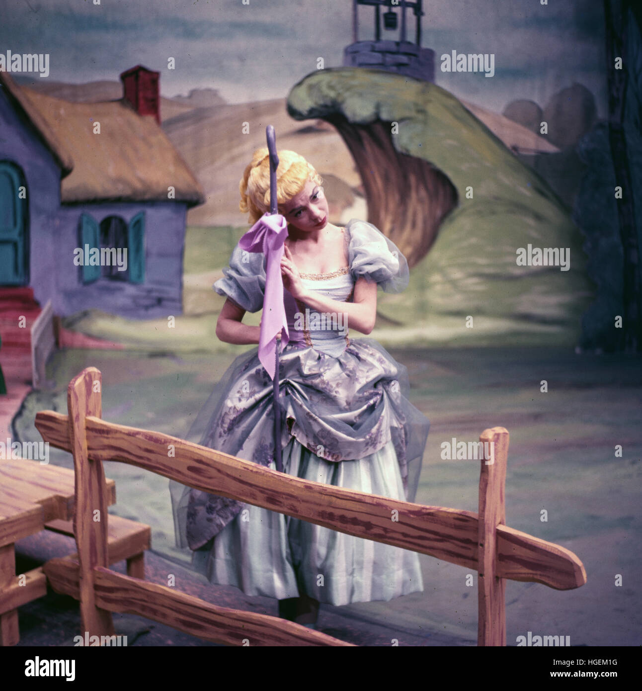 Bambi Linn come Bo Peep, in Babes in Toyland. Foto Stock