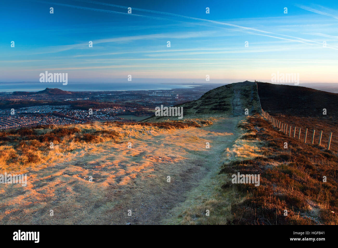 Edinburgh, Arthur' Seat e la East Lothian costa da Caerketton, Pentland Hills, Pentland Hills Regional Park, Lothian Foto Stock