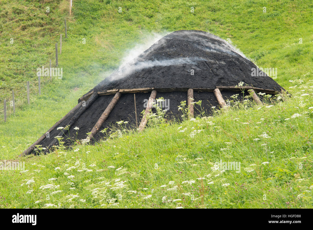 Carbonaia e capanna in Neukirchen Foto Stock