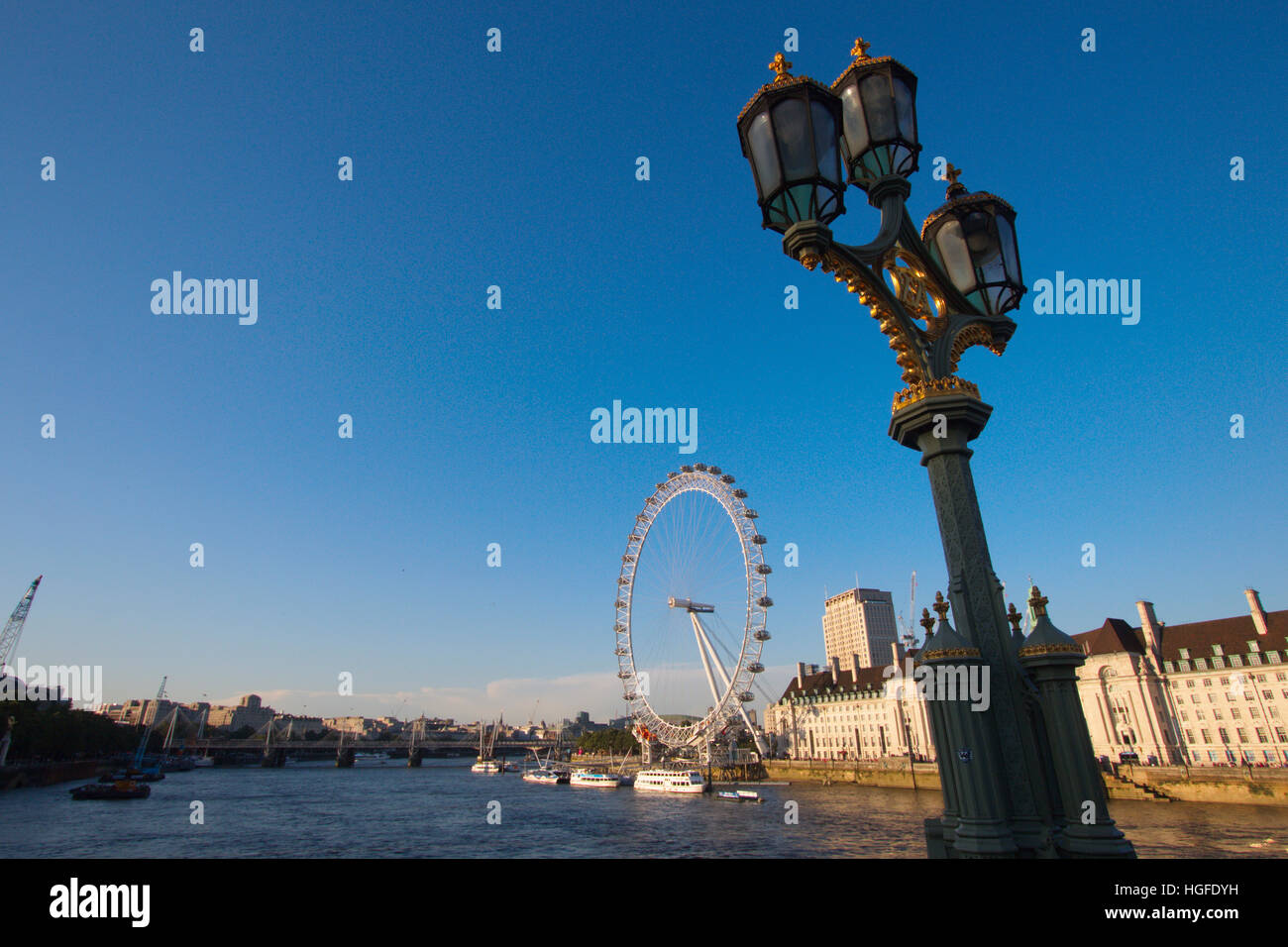 Il London Eye e la Lanterna a Londra Foto Stock