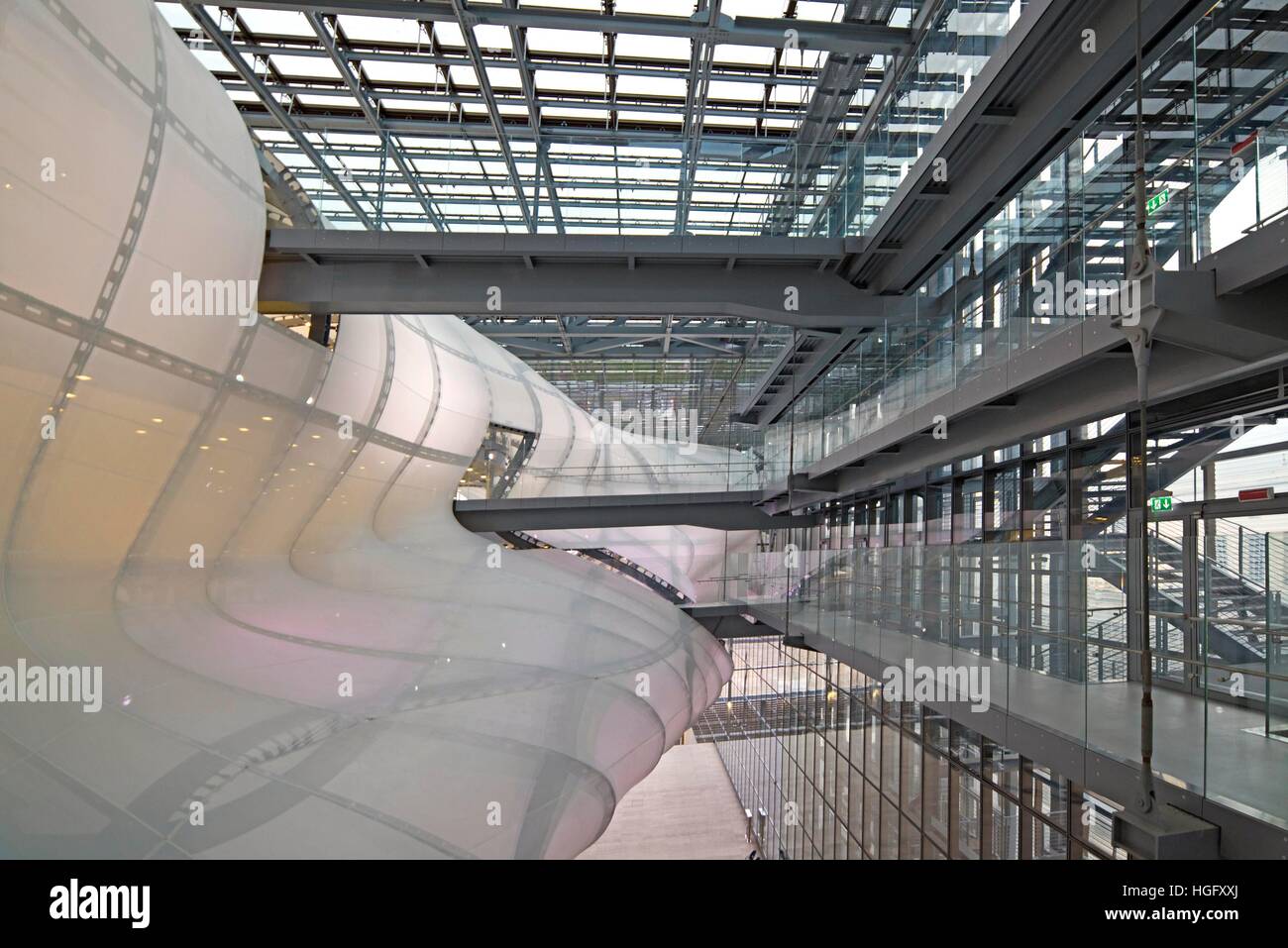 L'Eur Convention Center 'La Nuvola" dall'architetto Massimiliano Fuksas, Roma, Italia, Dicembre 20, 2016 © Credito Fabio Mazzarella/Sintesi/Stock Alamy Pho Foto Stock