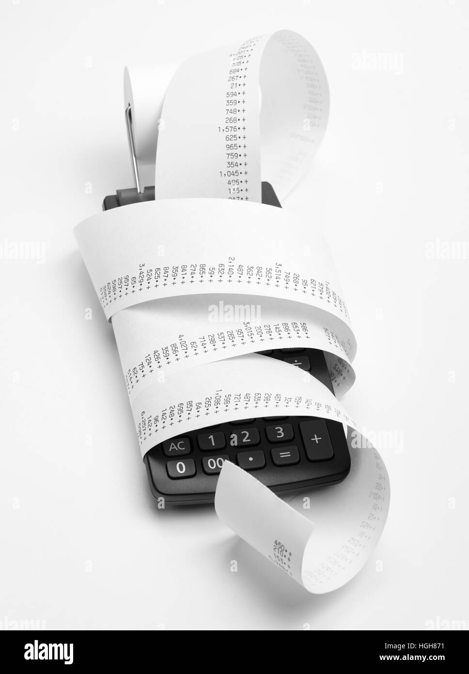 Calcolatrice con rotolo di aggiunta di Nastro macchina Foto Stock