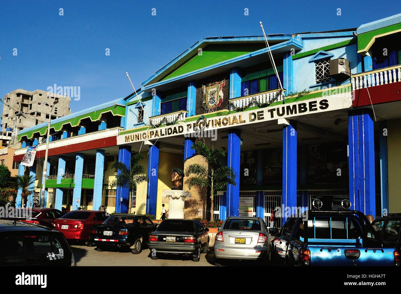 City Hall - Plaza de Armas in TUMBES. Dipartimento di Tumbes .PERÙ Foto Stock