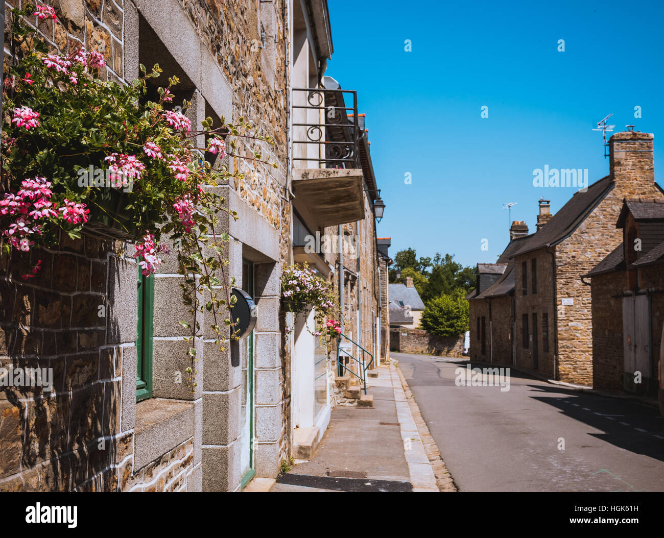 Strada Vecchia città Bretone Vitre, Francia Foto Stock