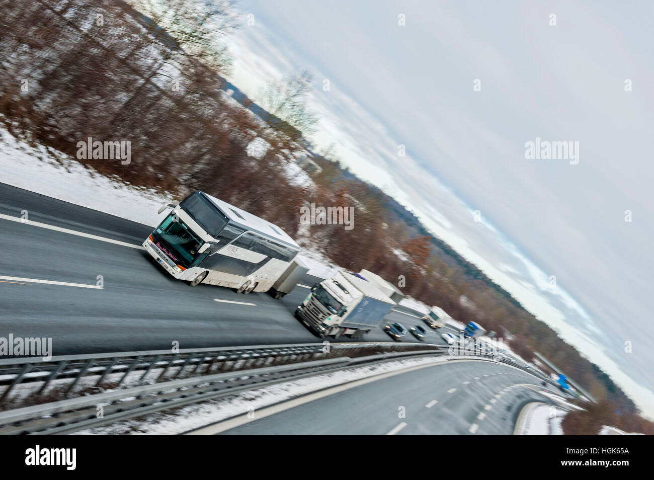 Il sorpasso di carrello su autostrada Tedesca, Baviera, Foto Stock