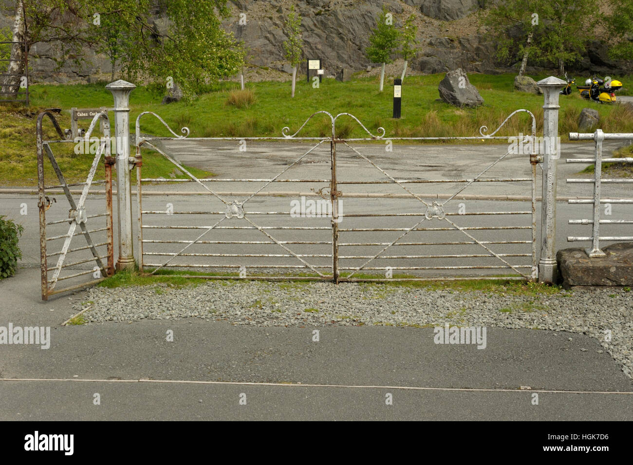 Caban Coch Dam Gates Foto Stock