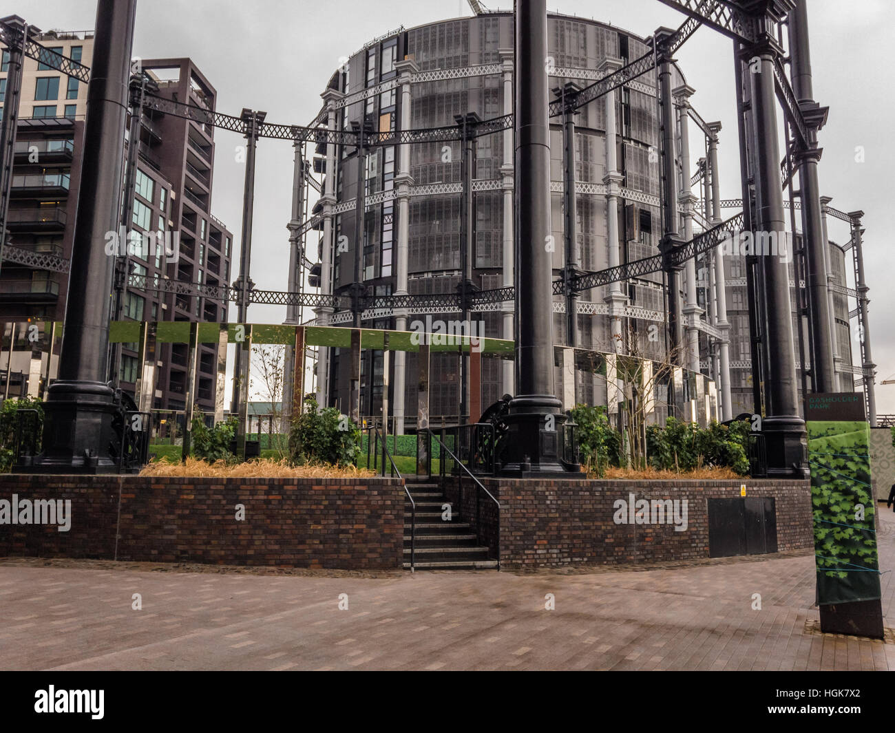 Appartamenti gasometro, King Cross per la riconversione, Londra Foto Stock