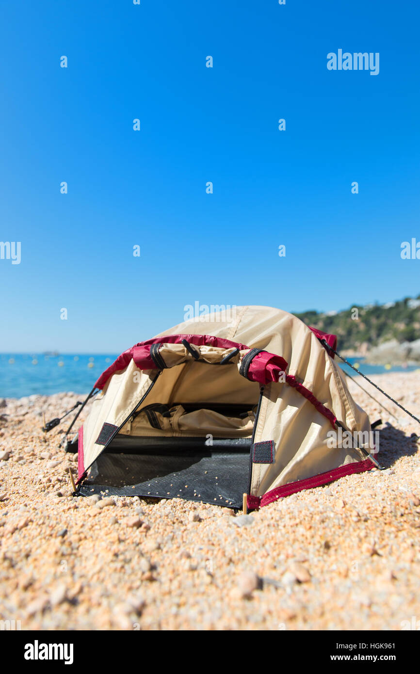 Tenda a cupola in spiaggia Foto Stock