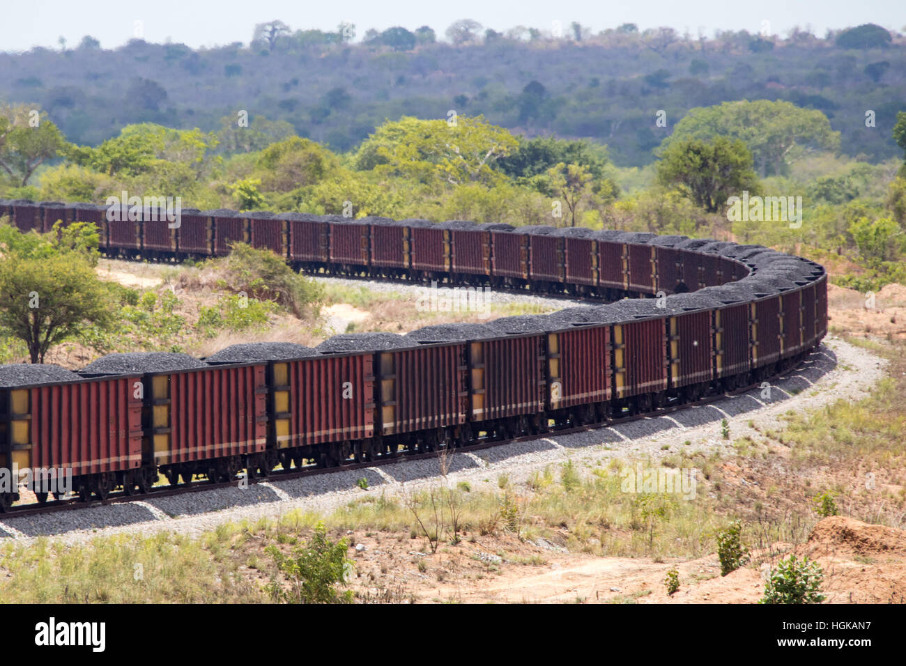 Treno del carbone in Mozambico Foto Stock