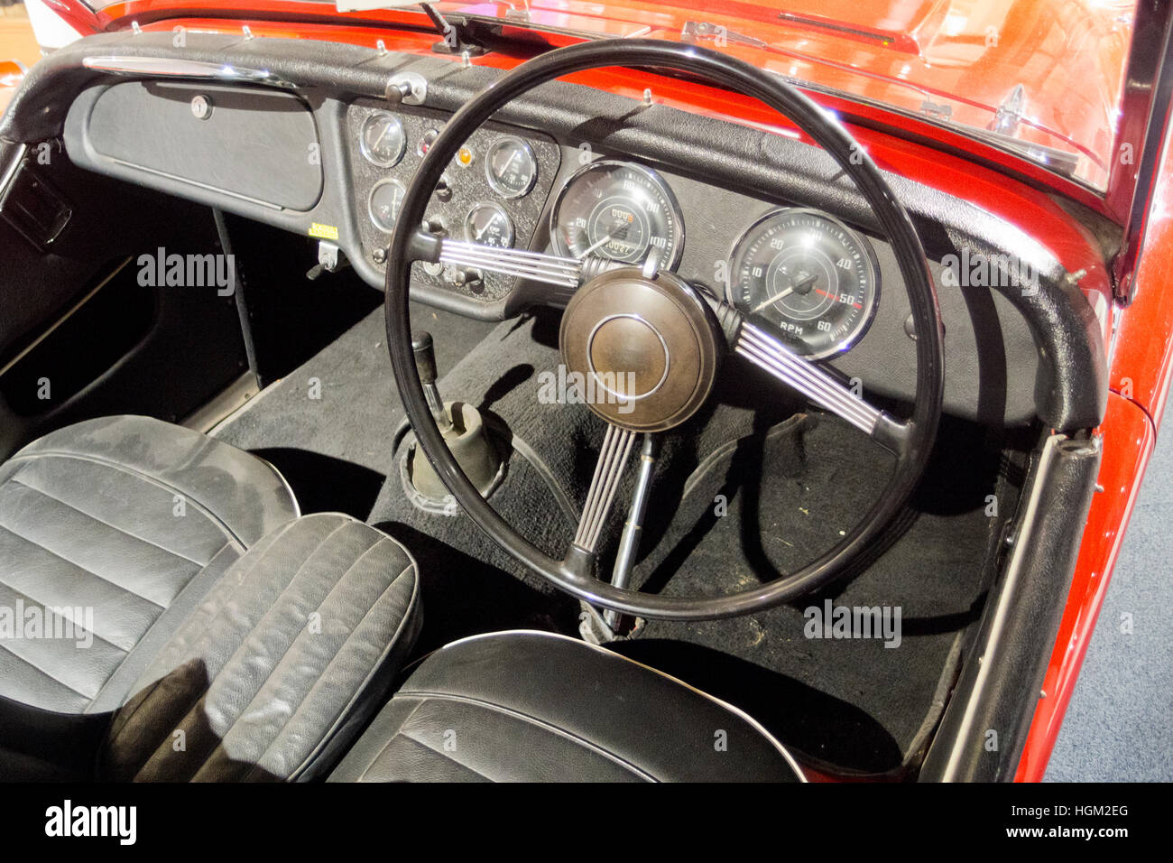 Interno di un 1959 Triumph TR3a due posti auto sportive, REGNO UNITO Foto Stock