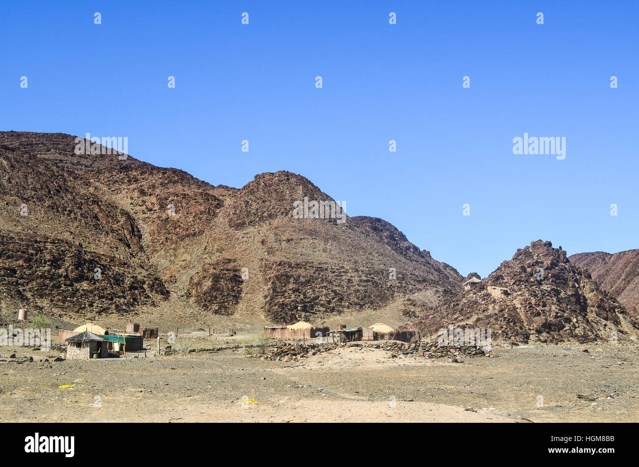 Salvare il campo di Rhino, Namibia, sull'essiccato Ugab il letto del fiume Foto Stock