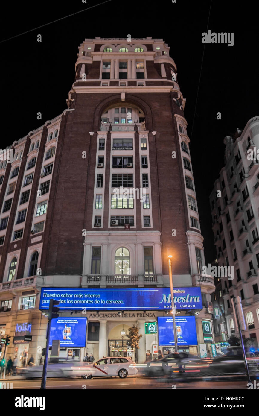 Madrid, Spagna. Xi gen, 2017. L'edificio premere Palace è stato dichiarato sito patrimonio mondiale nella comunità autonoma di Madrid. Questo edificio è stato inaugurato nel 7 aprile del 1930, nel viale gran vía 46, dal re Alfonso XIIIby la società del dittatore, il generale Dámaso Berenguer. Credito: Alberto Ramírez Sibaja/Alamy Live News Foto Stock