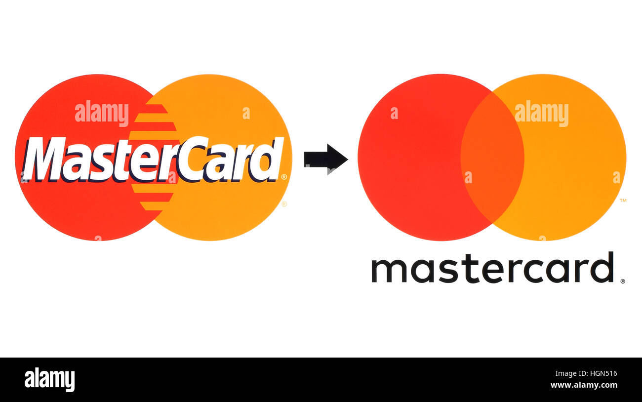 Kiev, Ucraina - 30 agosto 2016: nuova e vecchia Mastercard logo stampato su carta bianca. MasterCard Worldwide è una multinazionale americana financial serv Foto Stock