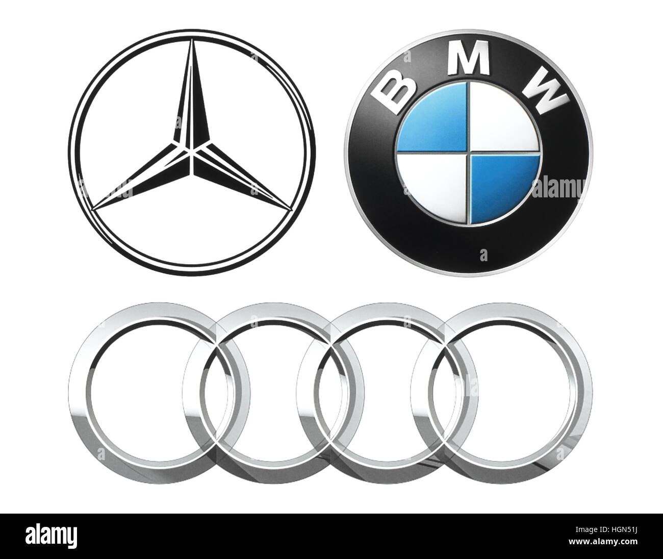 Kiev, Ucraina - 12 Settembre 2016: Raccolta di popolare tedesco auto logo stampato su carta bianca: Mercedes, BMW e Audi Foto Stock