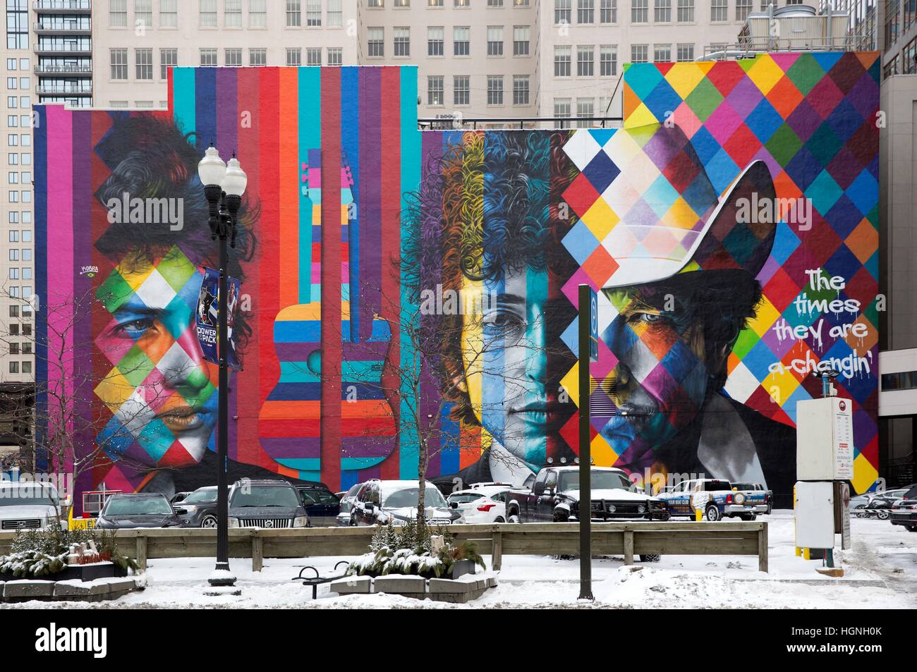 Murale di Bob Dylan dall artista brasiliano Eduardo Kobra nel centro di Minneapolis, Minnesota Foto Stock