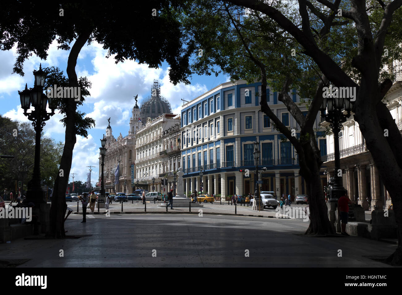 Vista di Havana, Cuba. Alberghi, edifici, case e abitazioni vicino a Prado Promenade e il Parque Central nella Habana Vieja Foto Stock