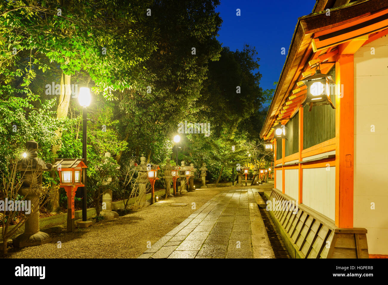 La storica il santuario Yasaka di notte, Kyoto, Giappone Foto Stock