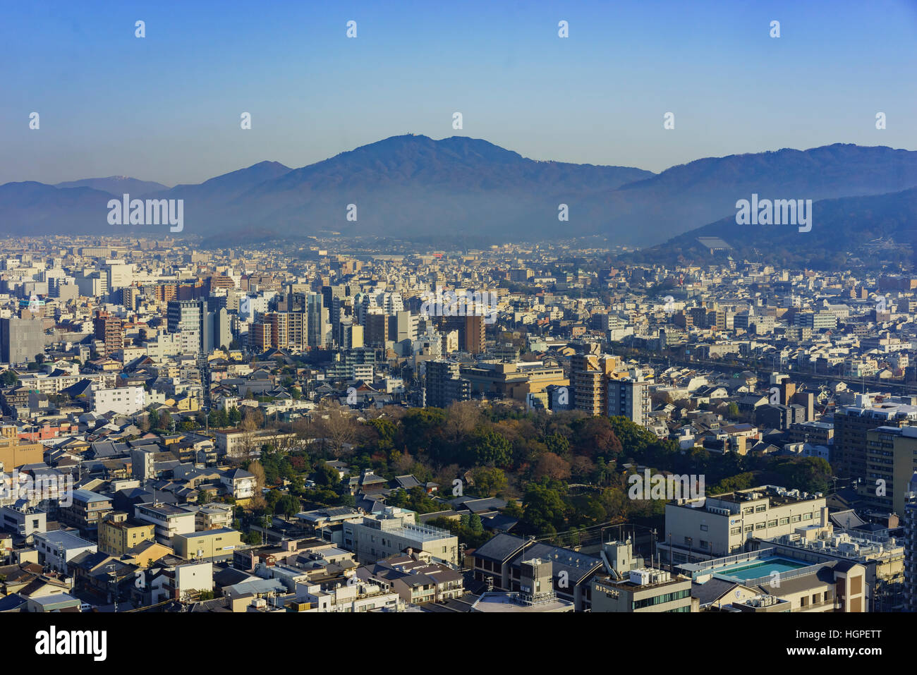 Vista aerea del Palazzo Imperiale di Kyoto e il centro cittadino di Kyoto cityscape sulla Torre di Kyoto, Giappone Foto Stock