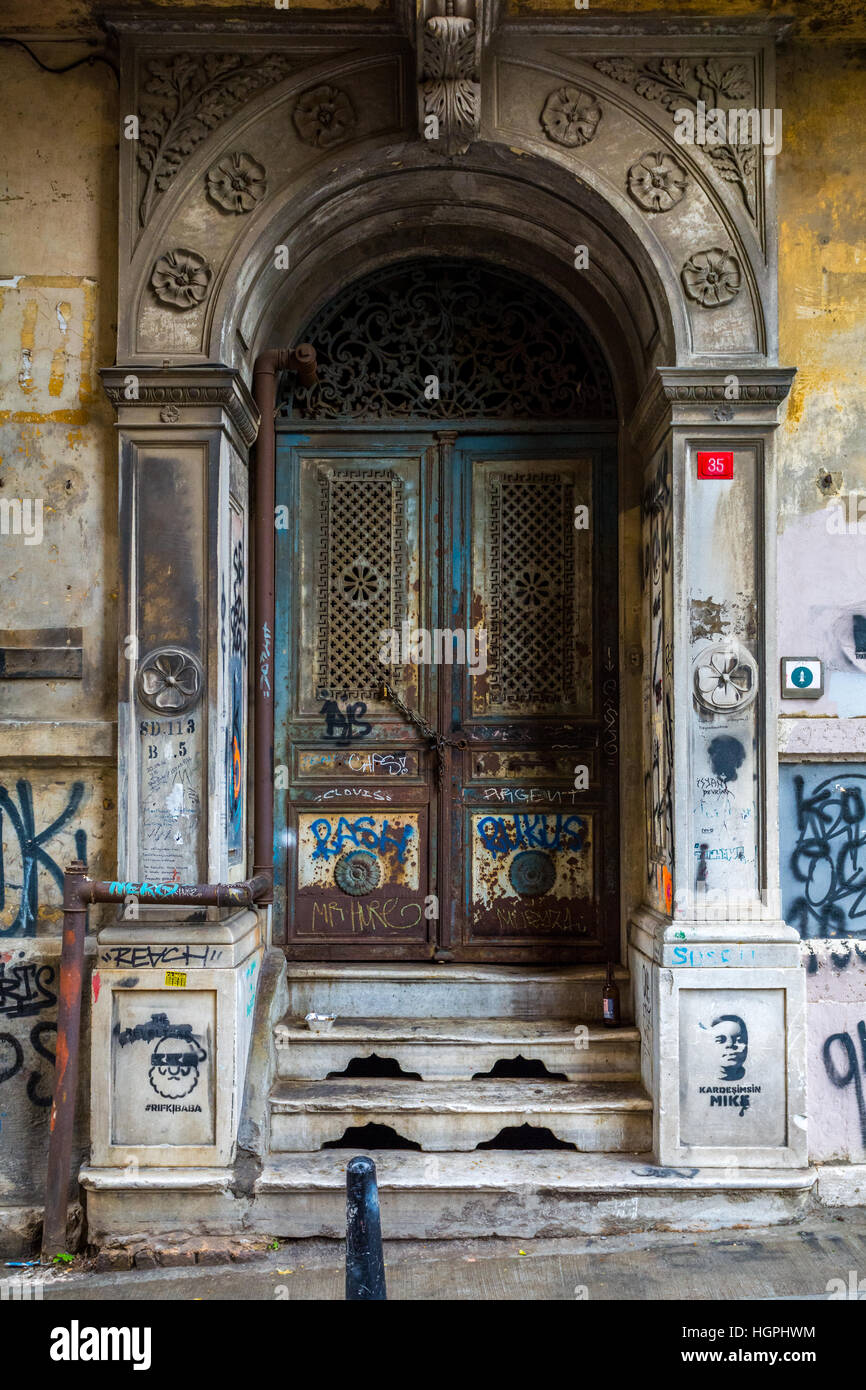Istanbul edificio abbandonato Foto Stock