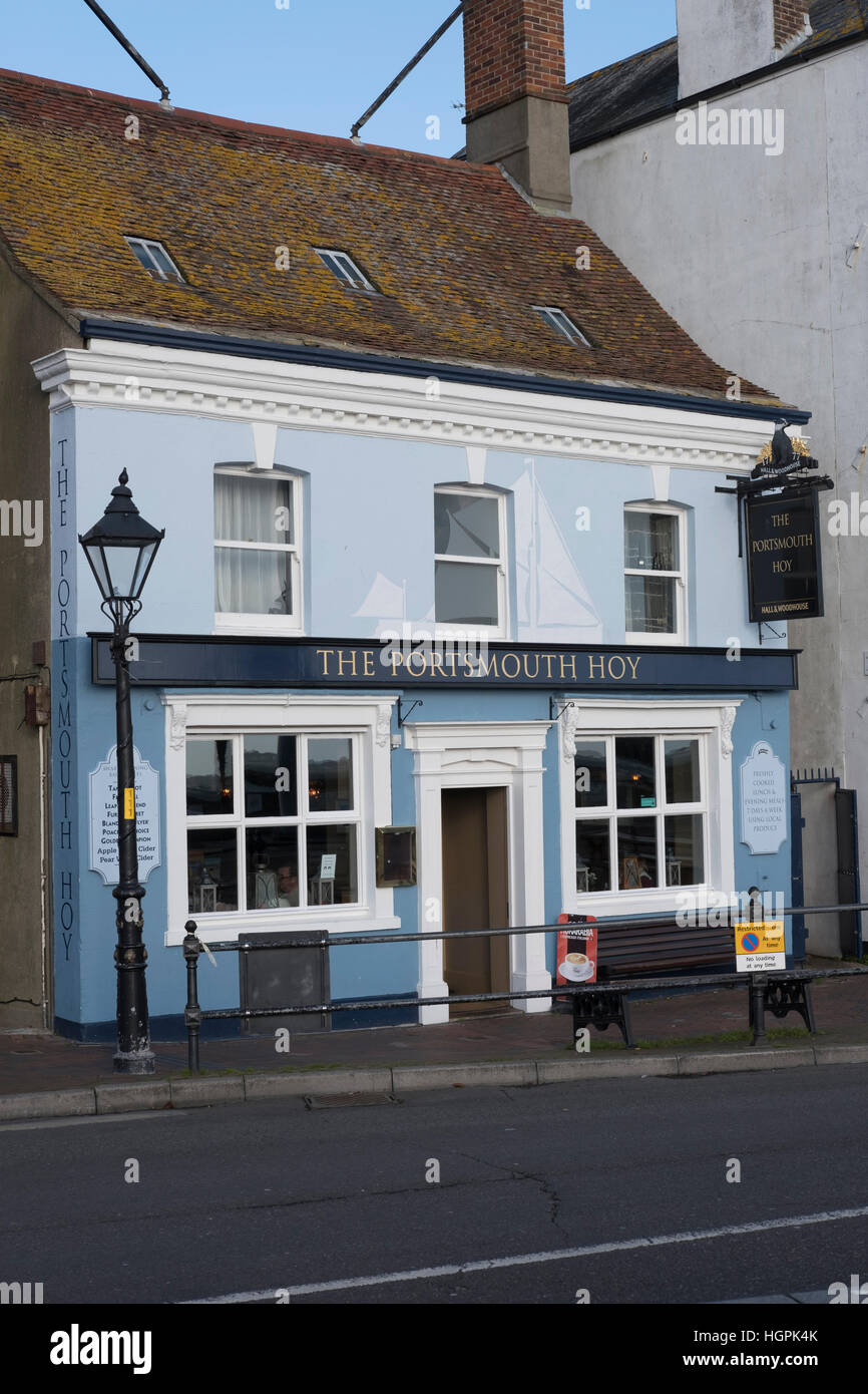 Il Portsmouth Hoy Public House sul Quay Poole Dorset Foto Stock