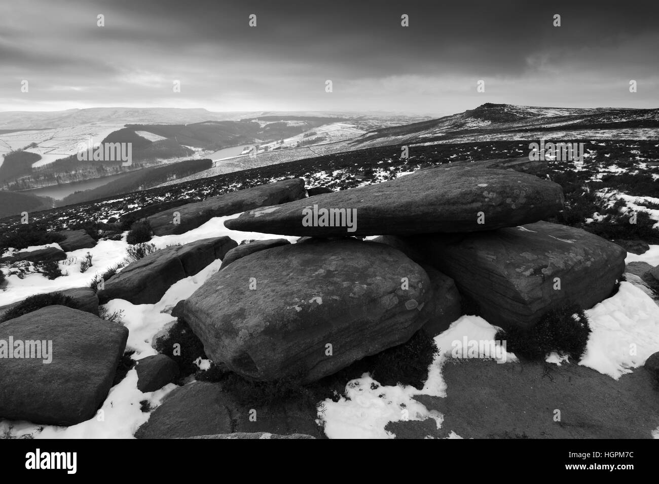 Inverno sul bordo Derwent, Superiore Derwent Valley, Parco Nazionale di Peak District, Derbyshire, England, Regno Unito Foto Stock