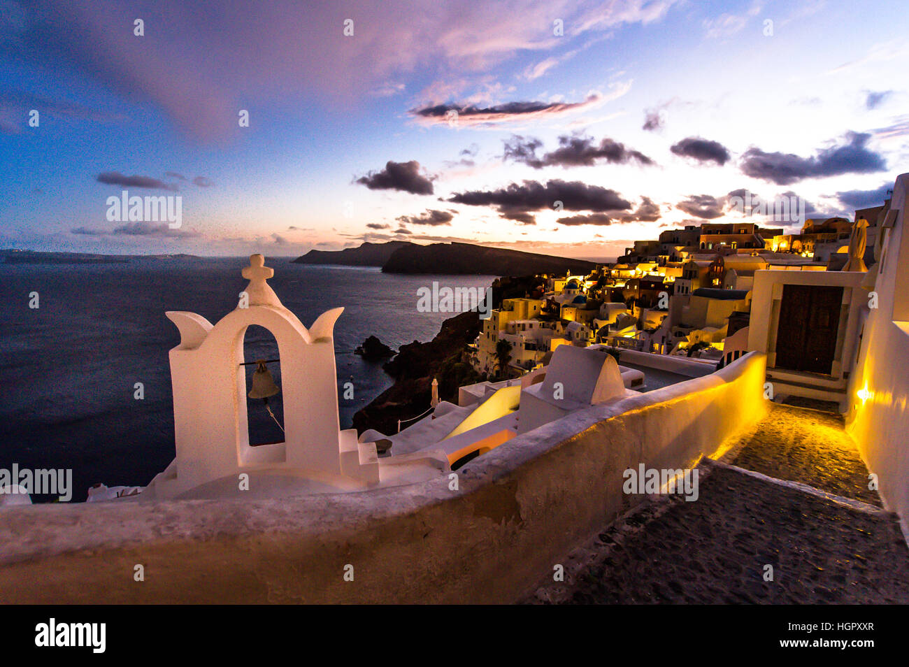 Santorini,Thera, Thira Grecia Isola, bel tramonto / Alba in riva al mare a. Storico e luogo turistico. Foto Stock