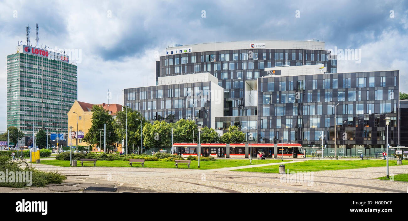 Polonia, Pomerania, Gdansk (Danzica), la moderna architettura di Danzica, il nuovissimo Triton Busines casa a piazza Solidartity Foto Stock