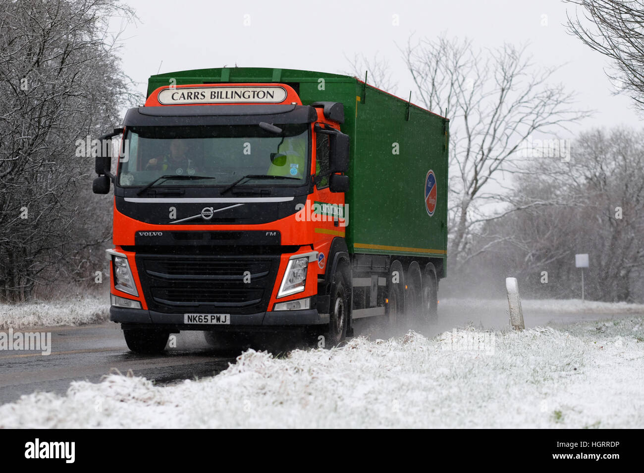 Radnorshire Hills, Wales, Regno Unito. Gennaio 2017. Regno Unito Meteo. Neve vicino a New Radnor in Powys sulla A44 la principale strada che attraversa il Galles Centrale. Foto Stock