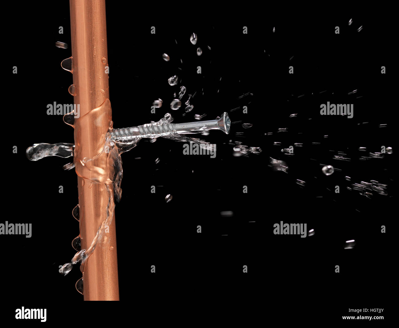 Il tubo in rame con acqua Foto Stock