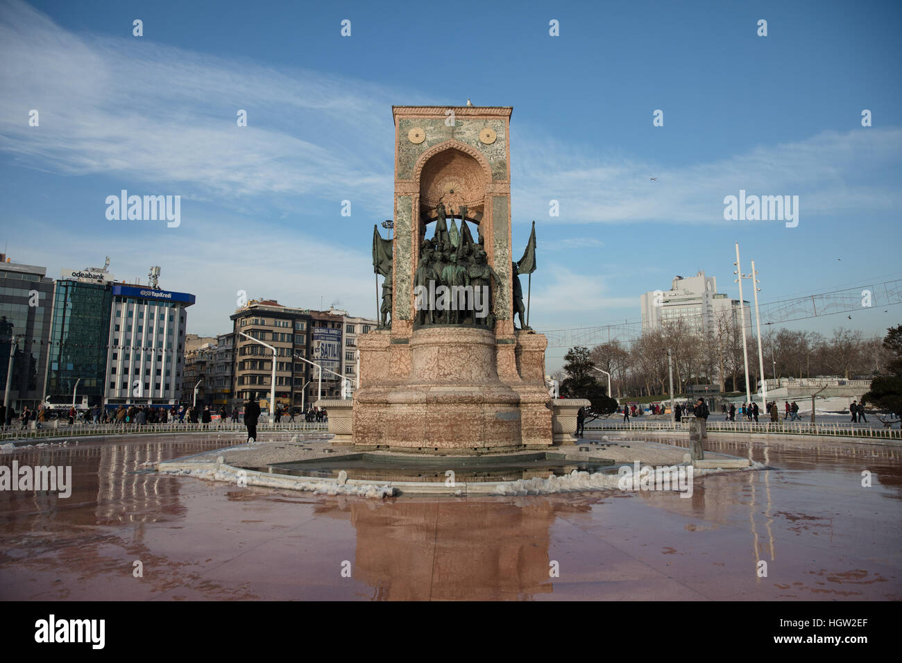 La Repubblica un monumento in Piazza Taksim, Istanbul, che commemora la formazione della repubblica turca nel 1923. Foto Stock