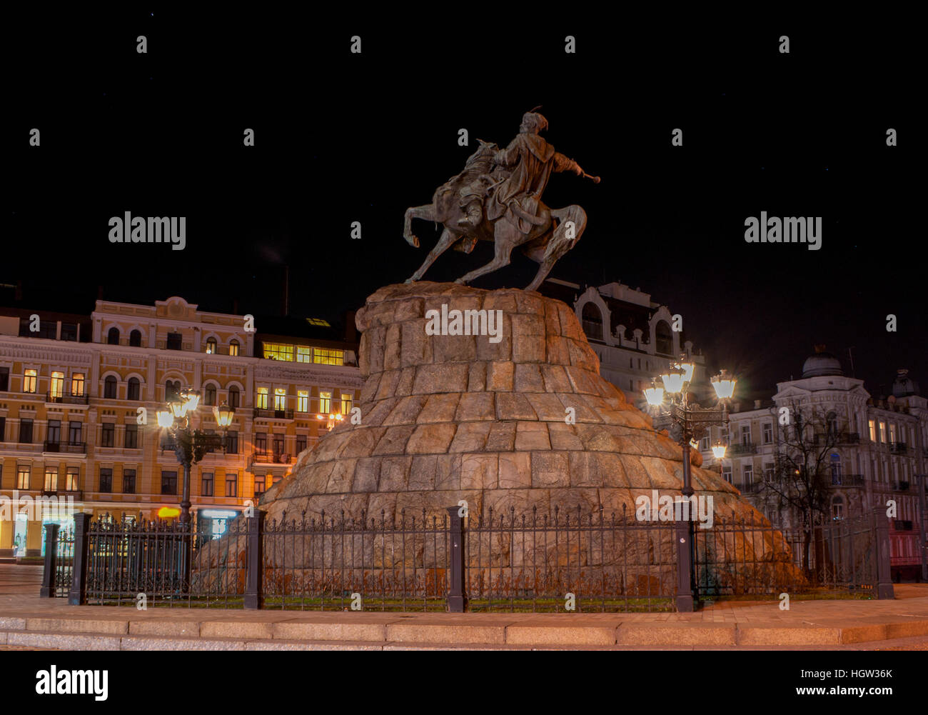 Il monumento al famoso politici ucraini e figura pubblica, il righello di esercito ucraino Bohdan Khmelnytsky, che è uno dei grandi di Kyiv landm Foto Stock