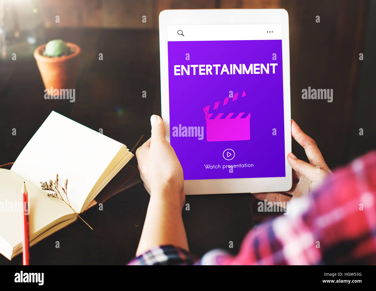 Intrattenimento multimediale regista cinematografica della pellicola di azione il concetto di ardesia Foto Stock