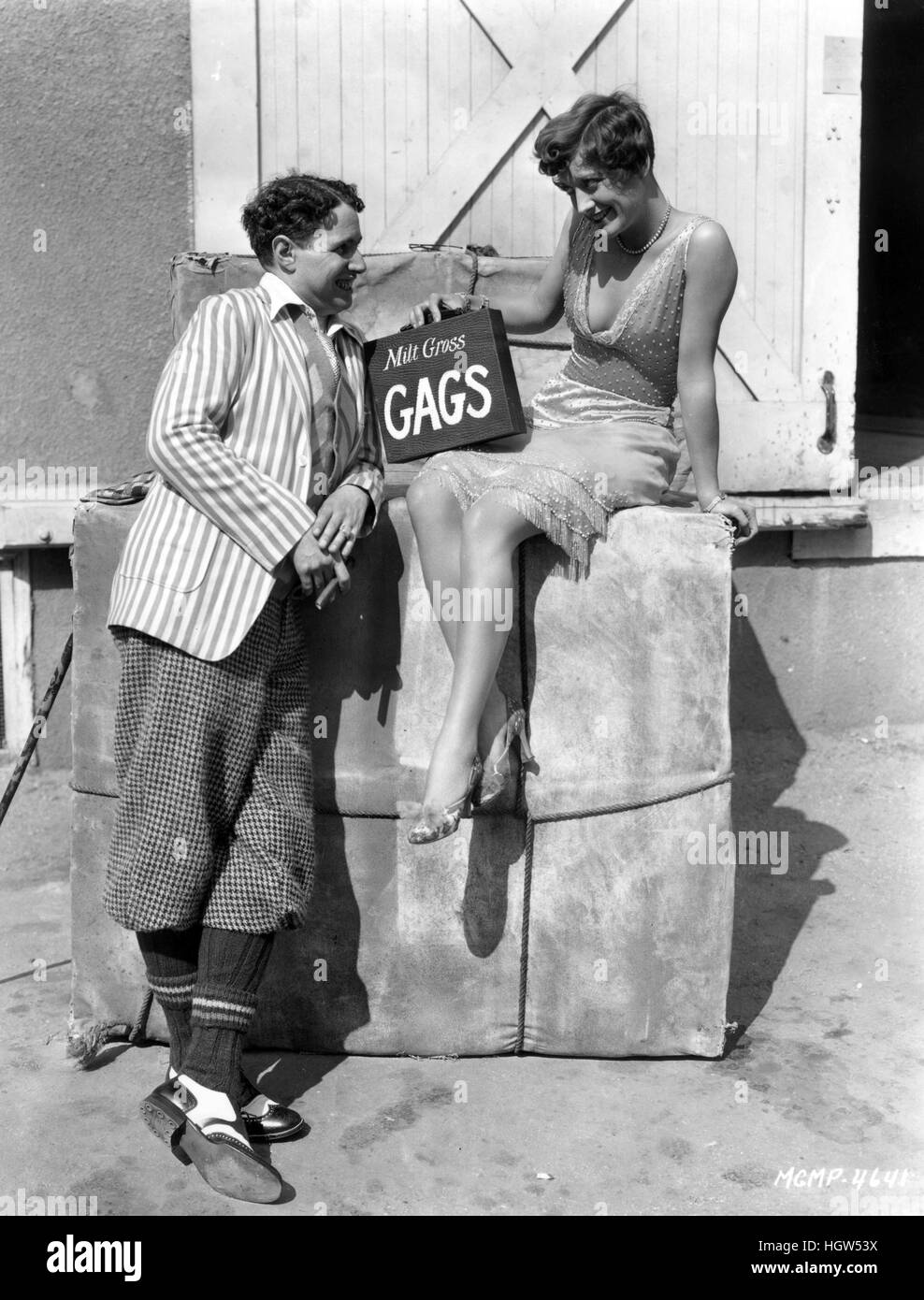 CHARLIE CHAPLIN (1889-1977) con l'attrice non identificato circa 1920 Foto Stock
