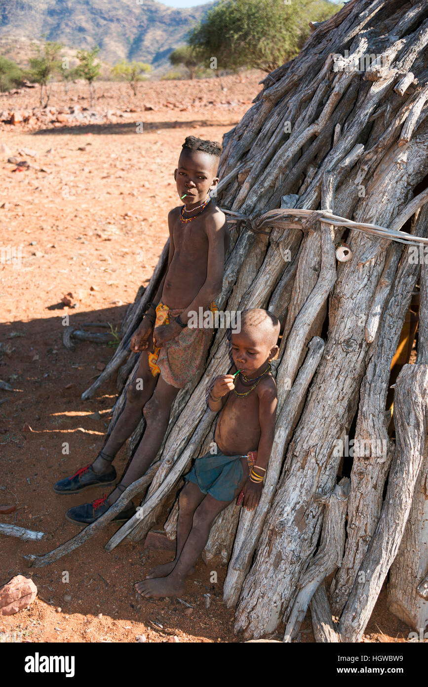 Himba childs, Kaokoveld, Namibia Foto Stock