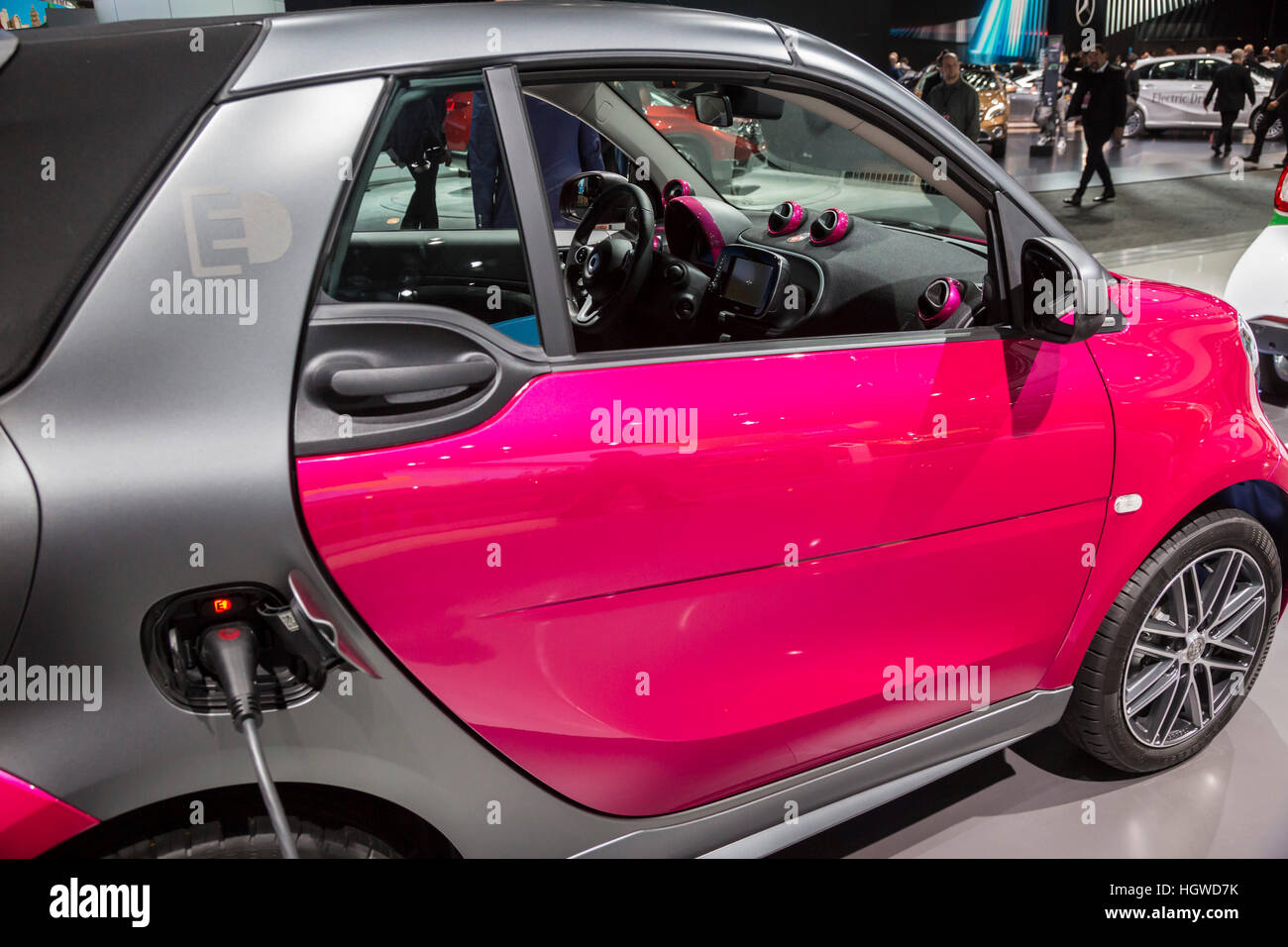 Detroit, Michigan - Smart Veicolo elettrico sul display al North American International Auto Show. Foto Stock