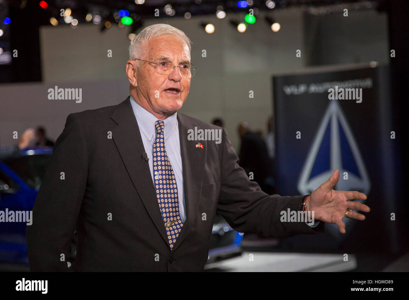 Detroit, Michigan - Bob Lutz, Presidente della VLF, Automotive al North American International Auto Show. Foto Stock