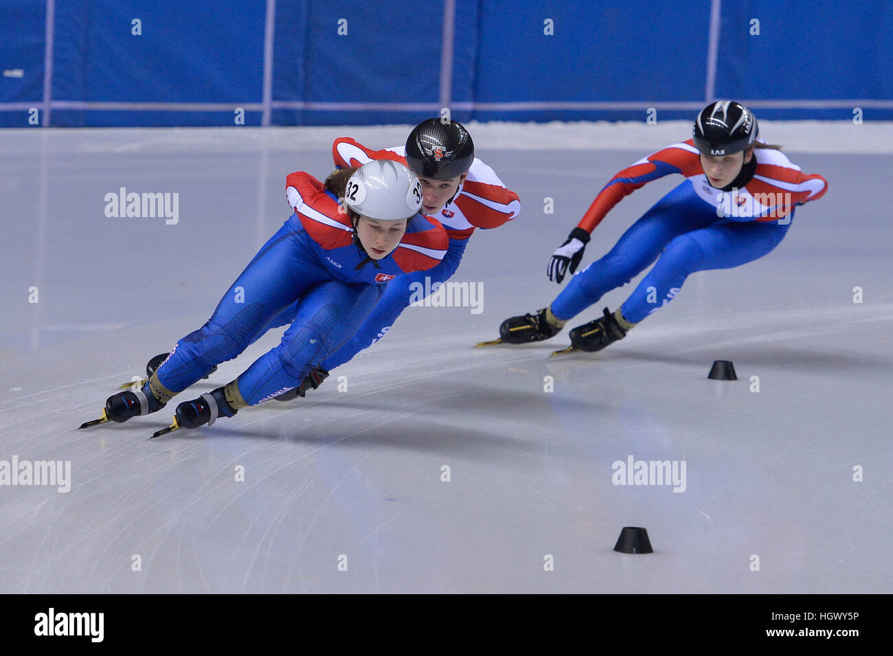 Torino, Italia. Xii gen, 2017. Bianchissima l'alica Porubská in azione durante la nazionale della Slovacchia di allenamenti per il ISU European Short Track Championships 2017. © Tonello Abozzi/Pacific Press/Alamy Live News Foto Stock