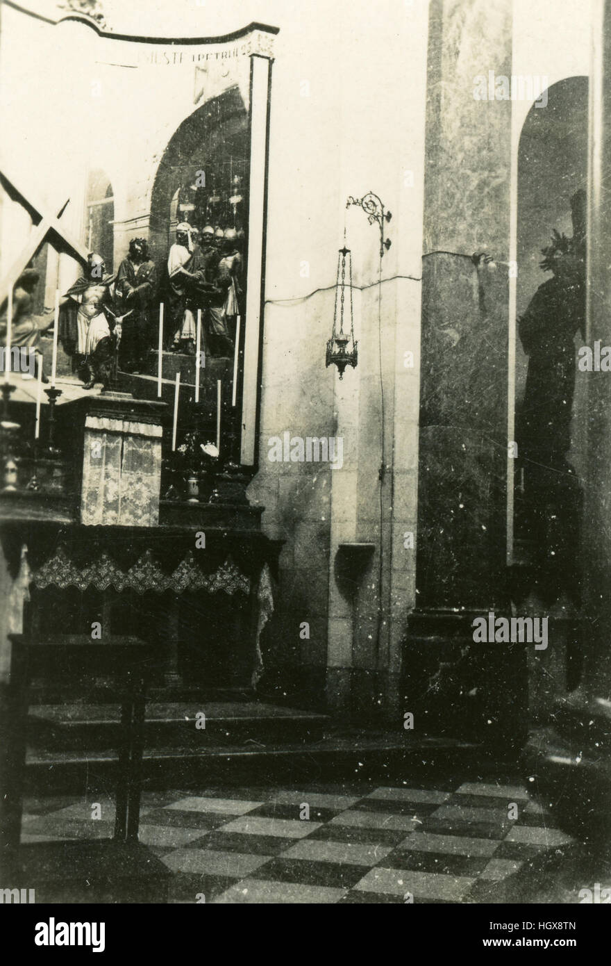 Stazione 2, Gesù è caricato della croce, la scultura alla Chiesa della condanna e imposizione della Croce, 1946, Betlemme, Palestina, Gerusalemme, Foto Stock