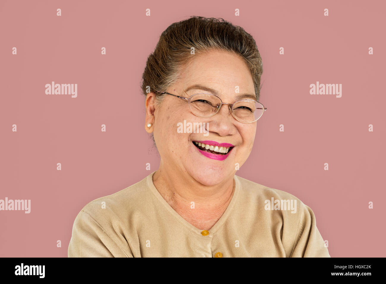 Senior donne adulte sorridendo felice concetto Foto Stock