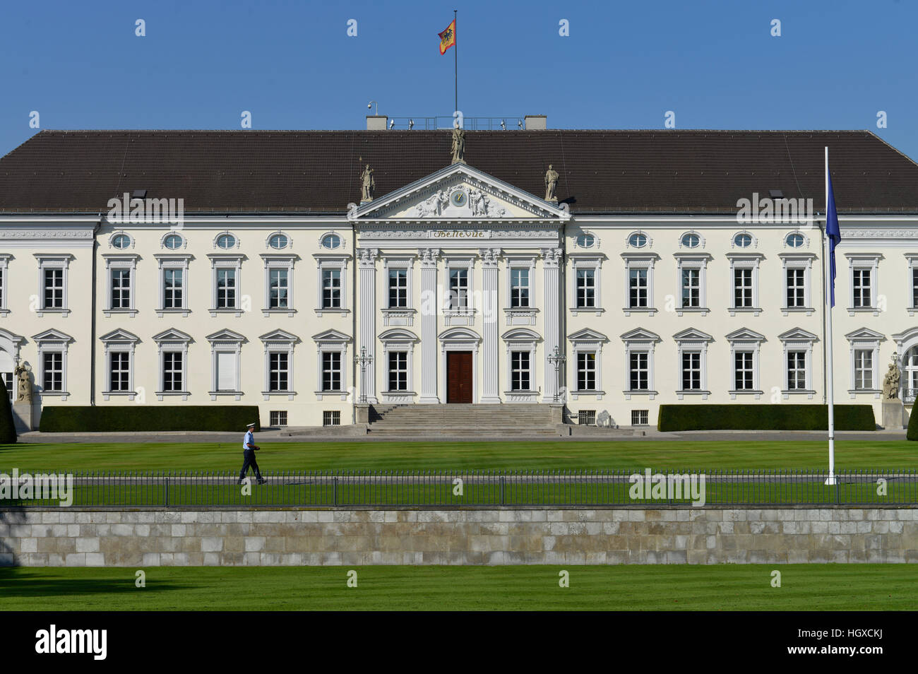 Schloss Bellevue, il Tiergarten, nel quartiere Mitte di Berlino, Deutschland Foto Stock