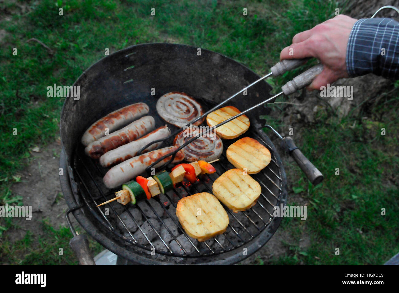 Barbecue a carbone grill Foto Stock