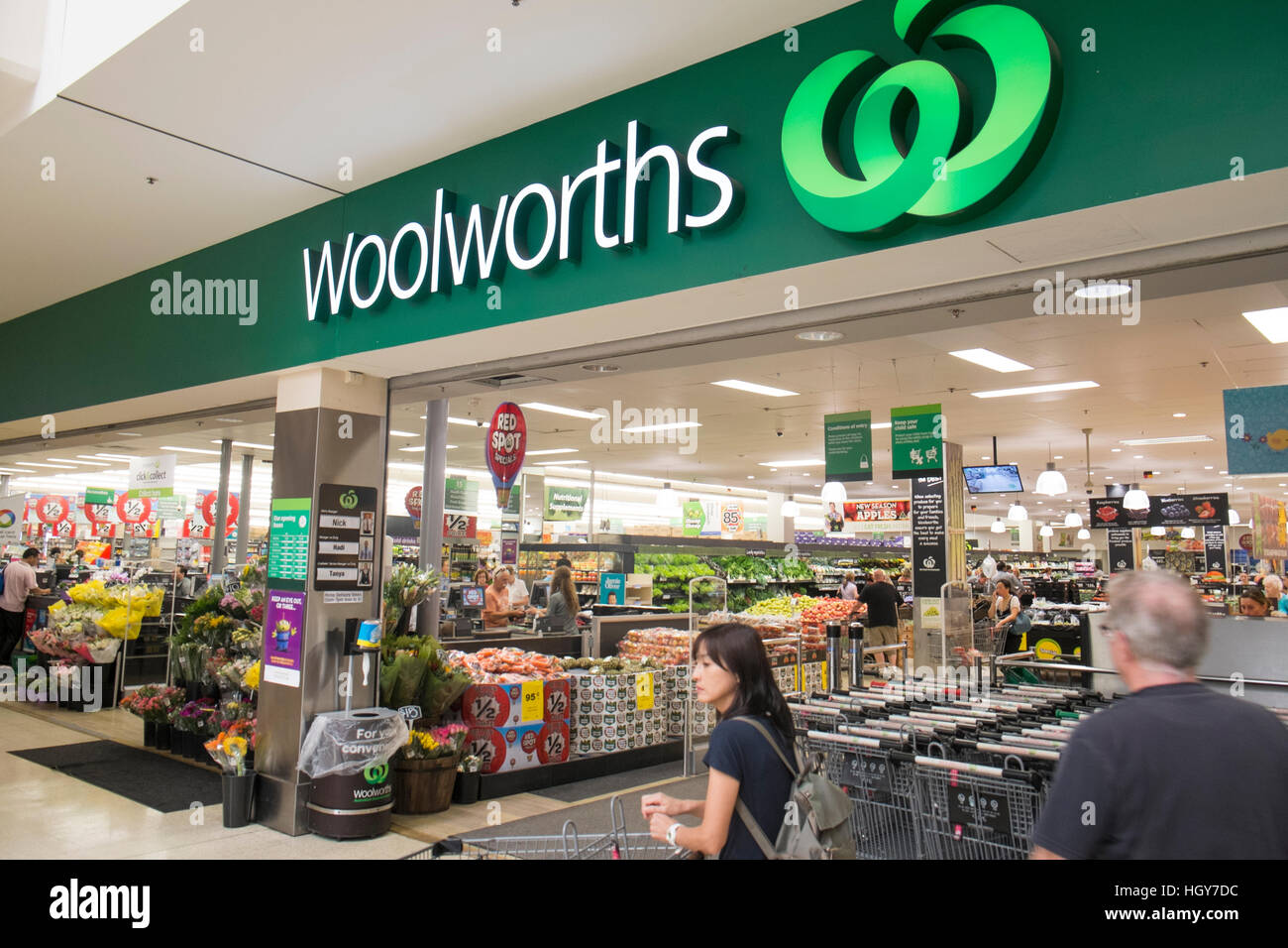 Woolworths supermercato negozio di alimentari a nord di Sydney, Australia Foto Stock