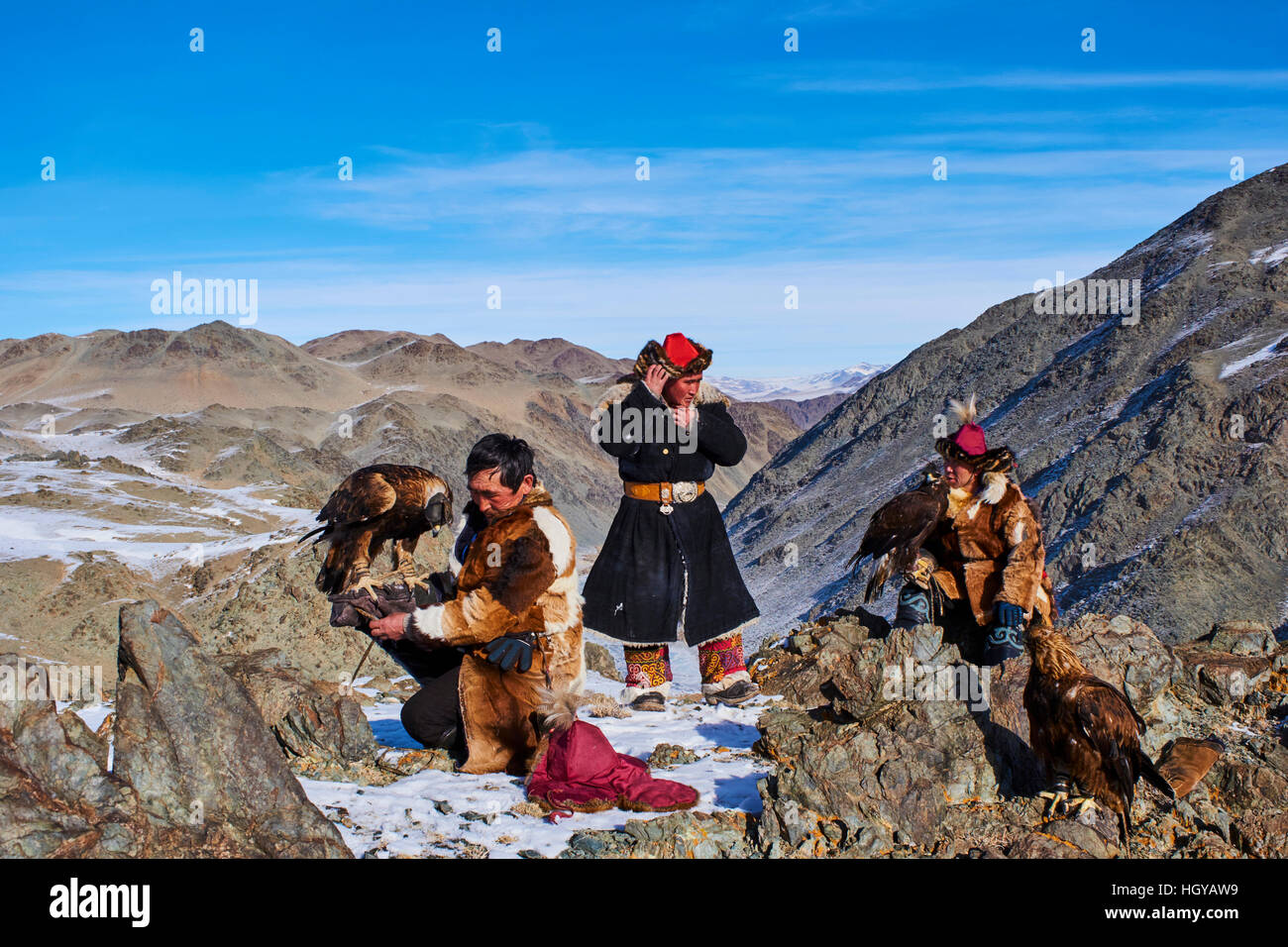 Mongolia, Bayan Olgii, il kazako eagle hunter, Eagle caccia, golden eagle Foto Stock